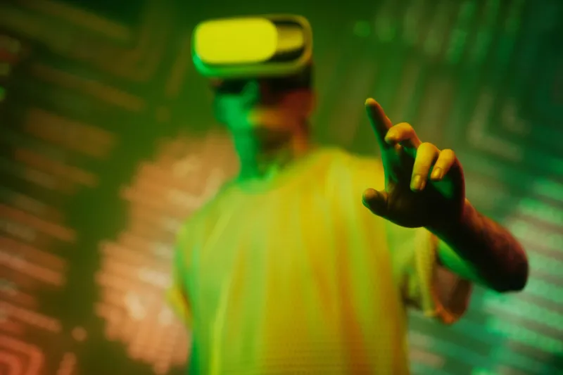 Designing in Three Dimensions: Why 2D UX/UI Professionals Are Hitting a Wall in the Spatial Computing Job Market